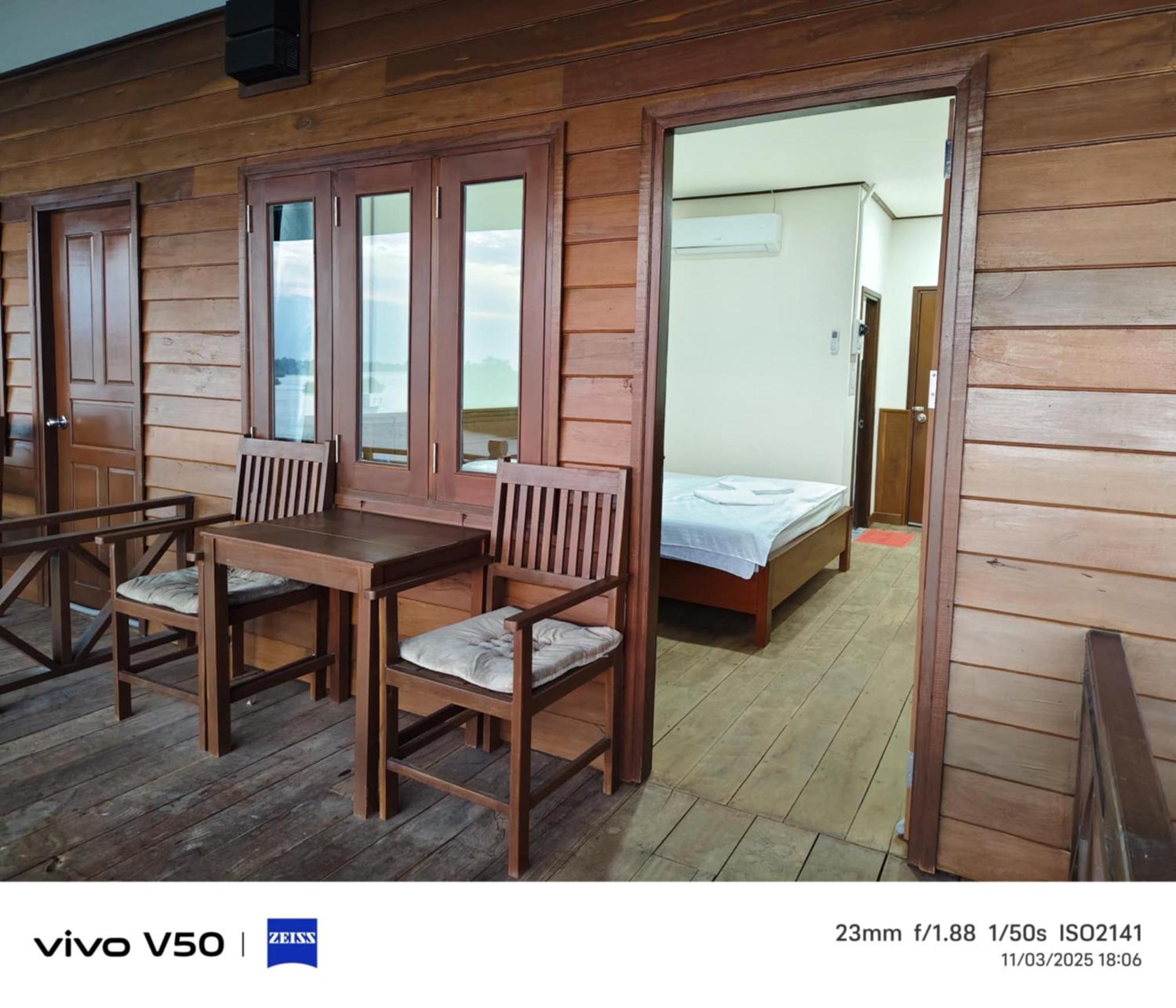 Dondet Vixay Sunset And River View ดอนเดด ภายนอก รูปภาพ
